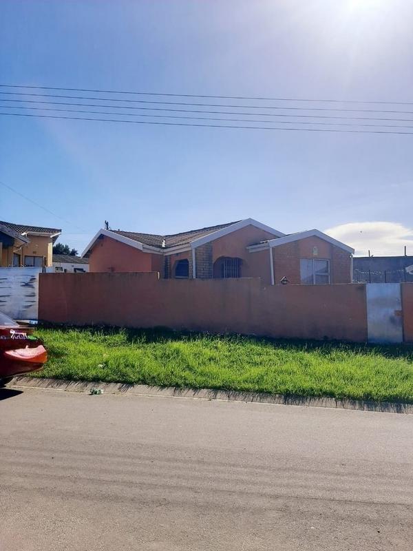 4 Bedroom Property for Sale in Mdantsane Nu 11 Eastern Cape